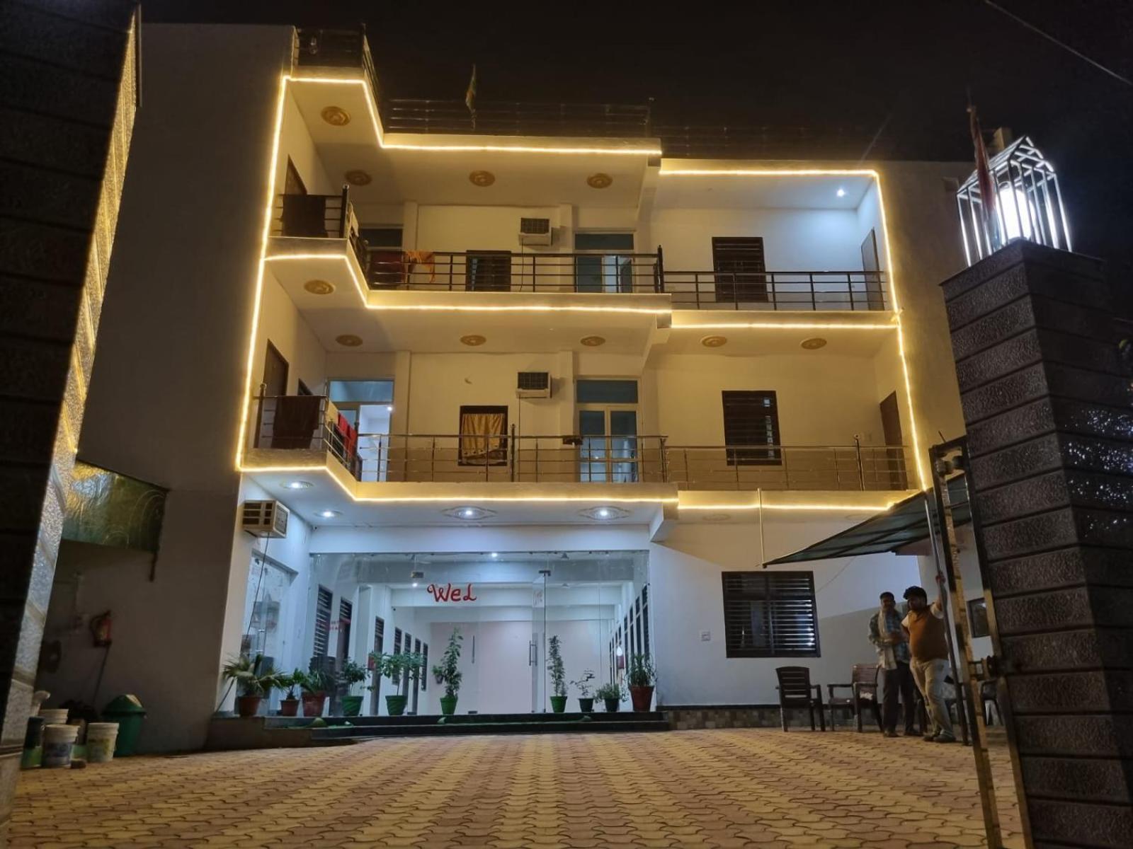 Vrindavan Bhakti Bhavan- Near Prem Mandir By Mukund Hotel Екстериор снимка