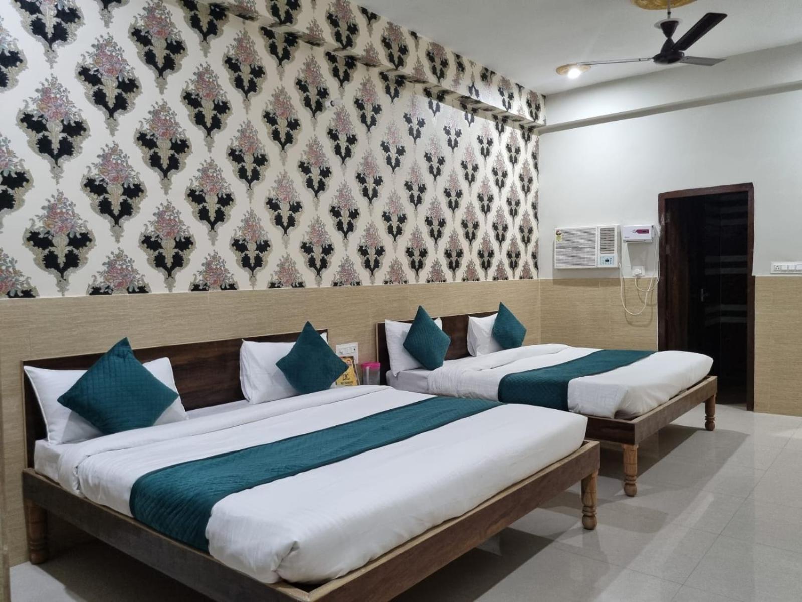 Vrindavan Bhakti Bhavan- Near Prem Mandir By Mukund Hotel Екстериор снимка